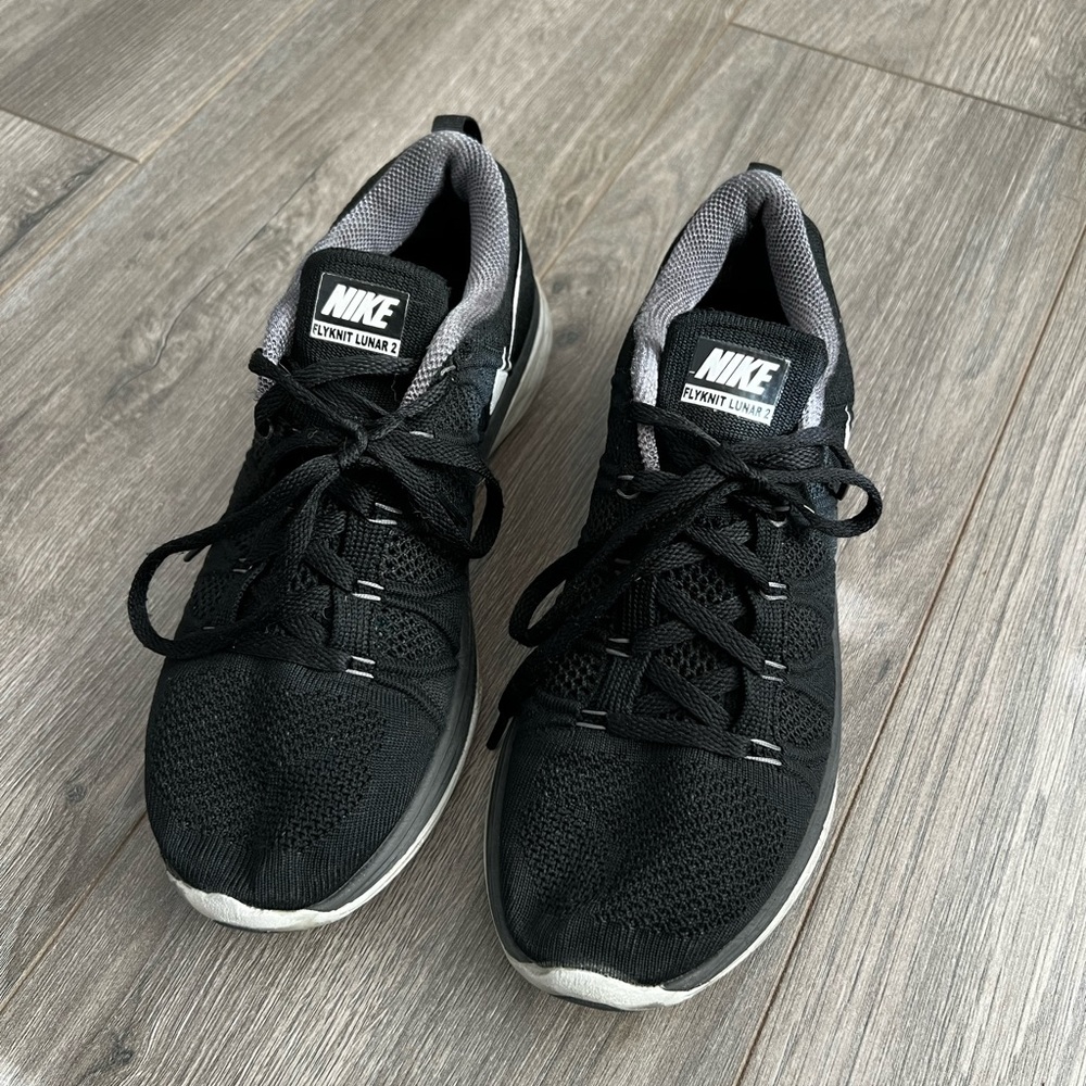 Nike Flyknit Lunar 2